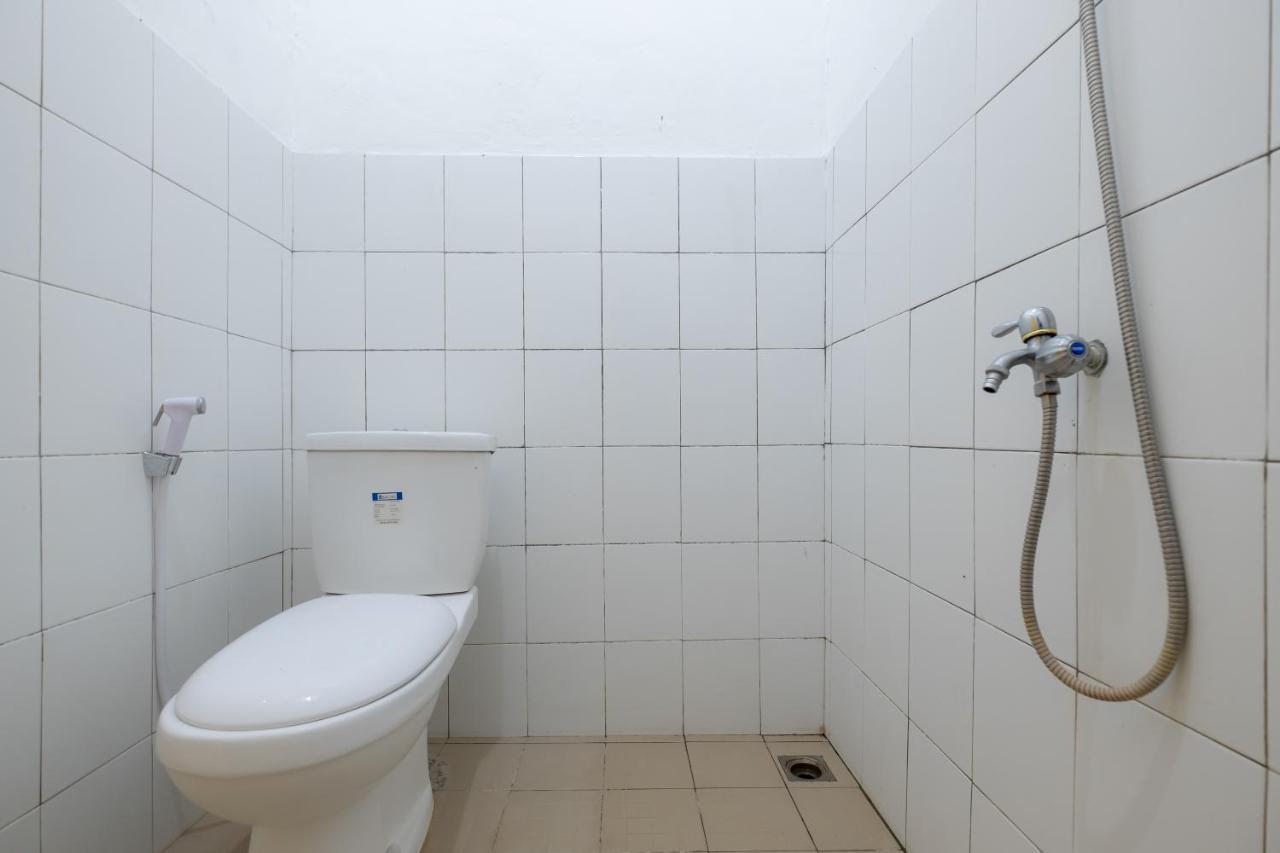 Spot On 2732 Sandy Guesthouse Mataram Luaran gambar